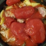 フライパンで簡単！鶏肉のトマト煮込み